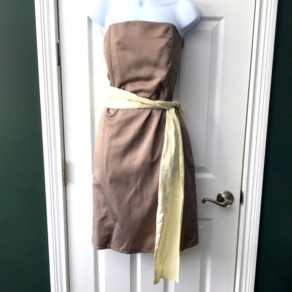 Absolutely gorgeous Dress - Picture 1 of 9